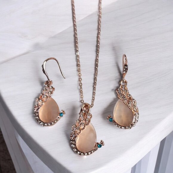 Elegant Water Drop Rhinestone Set - Picture 1 of 6